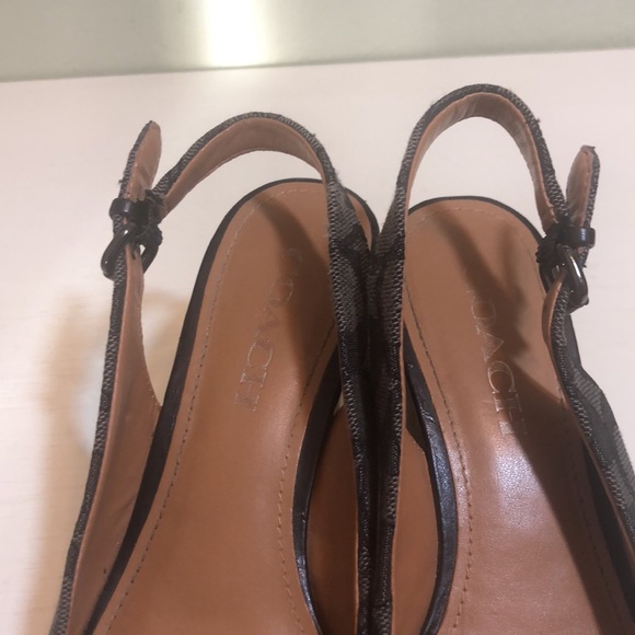 Coach wedges Size 6B. - Picture 12 of 12